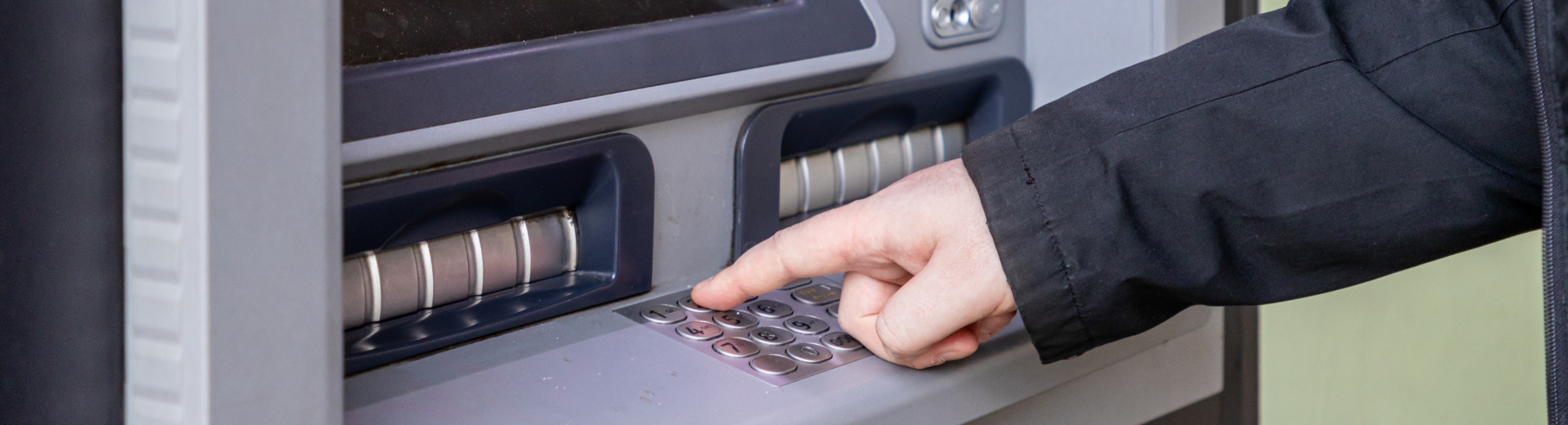 Ortak ATM'lerin Yaygınlaşması ve Ücretsiz Para Çekmenin Yolları