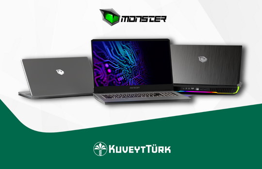 ekranları açık üç monster notebook