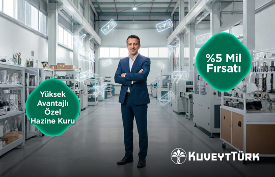 gülümseyen iş veren ve yüksek avantajlı özel hazine kuru