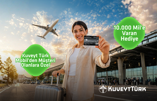 havalimanında elinde valizi olan genç kadın