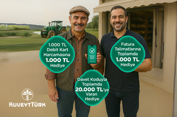 elinde telefonda kuveyt türk mobil tutup gülümseyen çiftçi ve esnaf