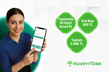 Kuveyt Türk Mobilden müşteri ol ekranını gösteren genç 