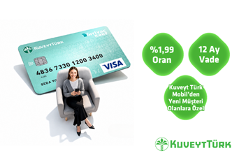 ihtiyaç kart önünde elinde telefonu ile koltukta oturan genç kadın