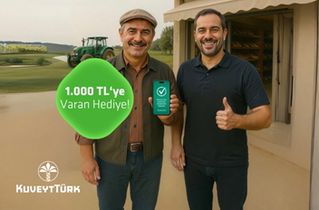 tuttuğu telefonda kuveyt türk mobil olup gülümseyen esnaf ve çiftçi