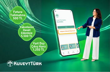 Kuveyt Türk Mobilden müşteri ol ekranını gösteren genç kadın
