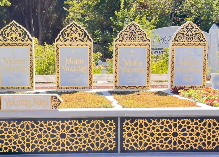 Topkapıda mezar kitabesi