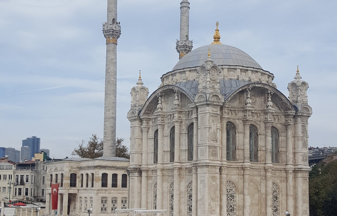 Ortaköy Büyük Mecidiye Camii