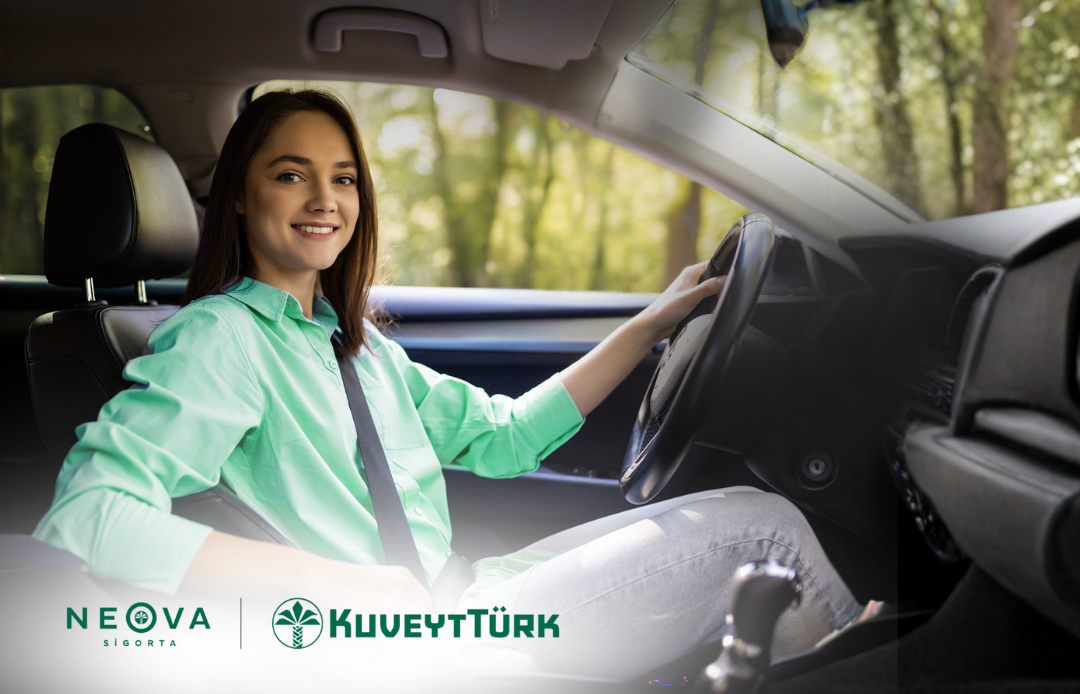 araç süren kadın müşteri