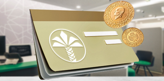 Banka hesap cüzdanının üzerinde altınlar