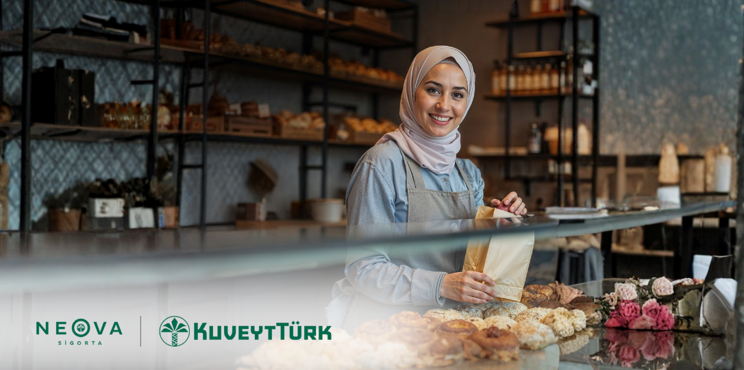 işletmede satış yapan kadın çalışan