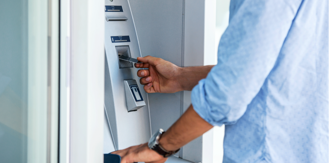 İşlematikte işlem yapan müşteri
