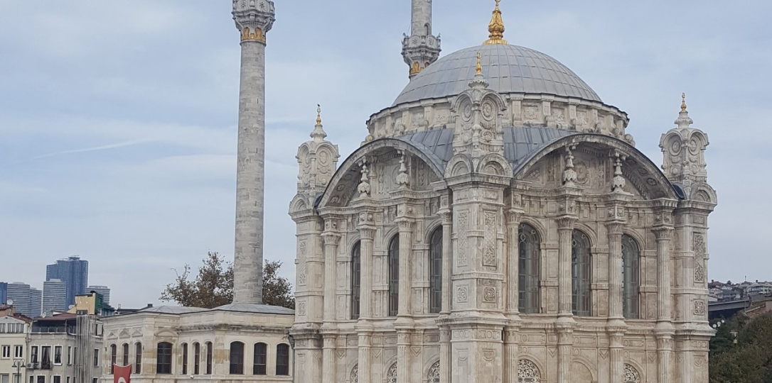 Ortaköy Büyük Mecidiye Camii