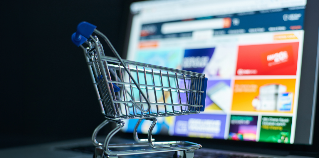 İnternet alışverişi sayfası bilgisayar ekranı